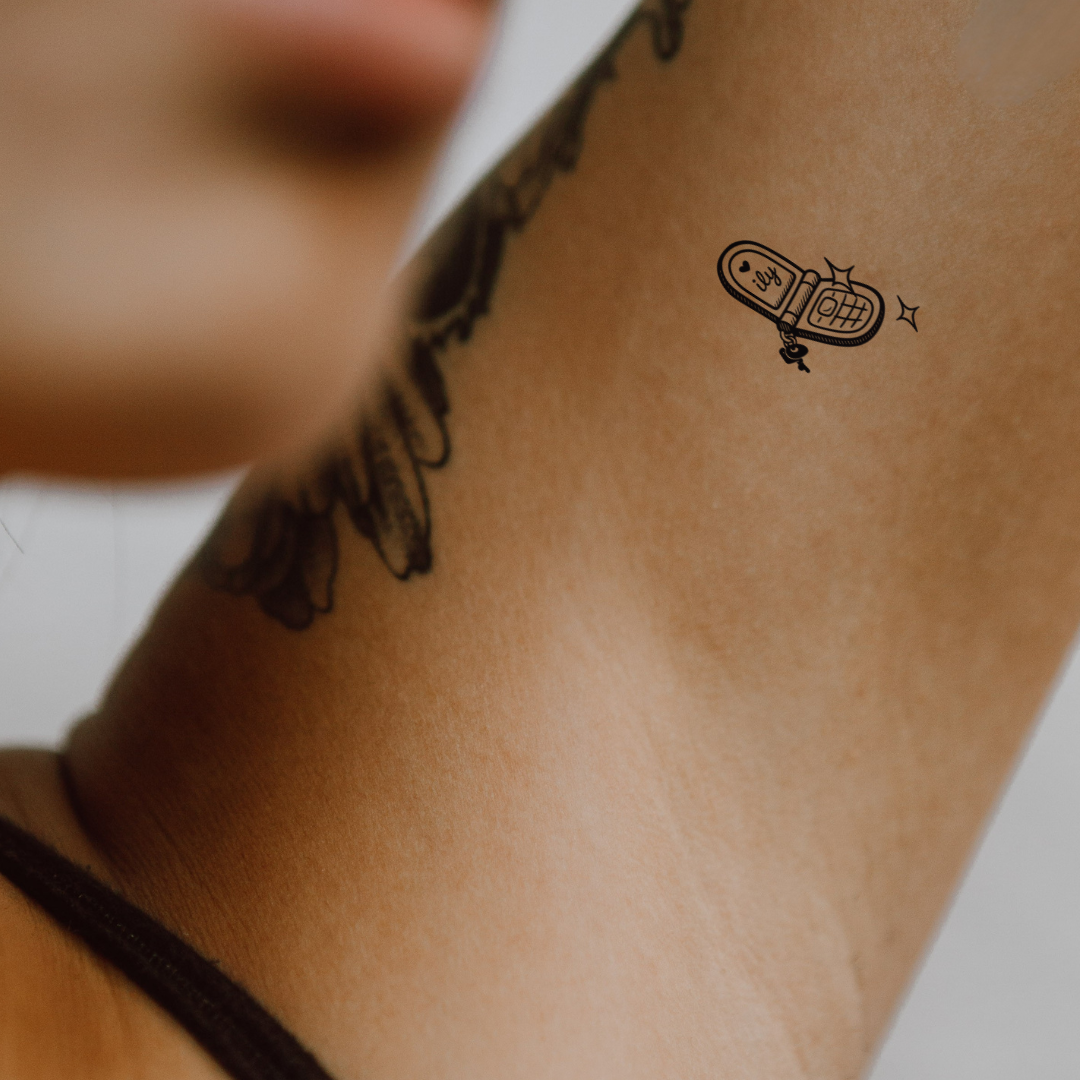 Call Me Maybe — Old School Crush Vibes by DOVIANA Tattoo Studio (height 0.55‘’)