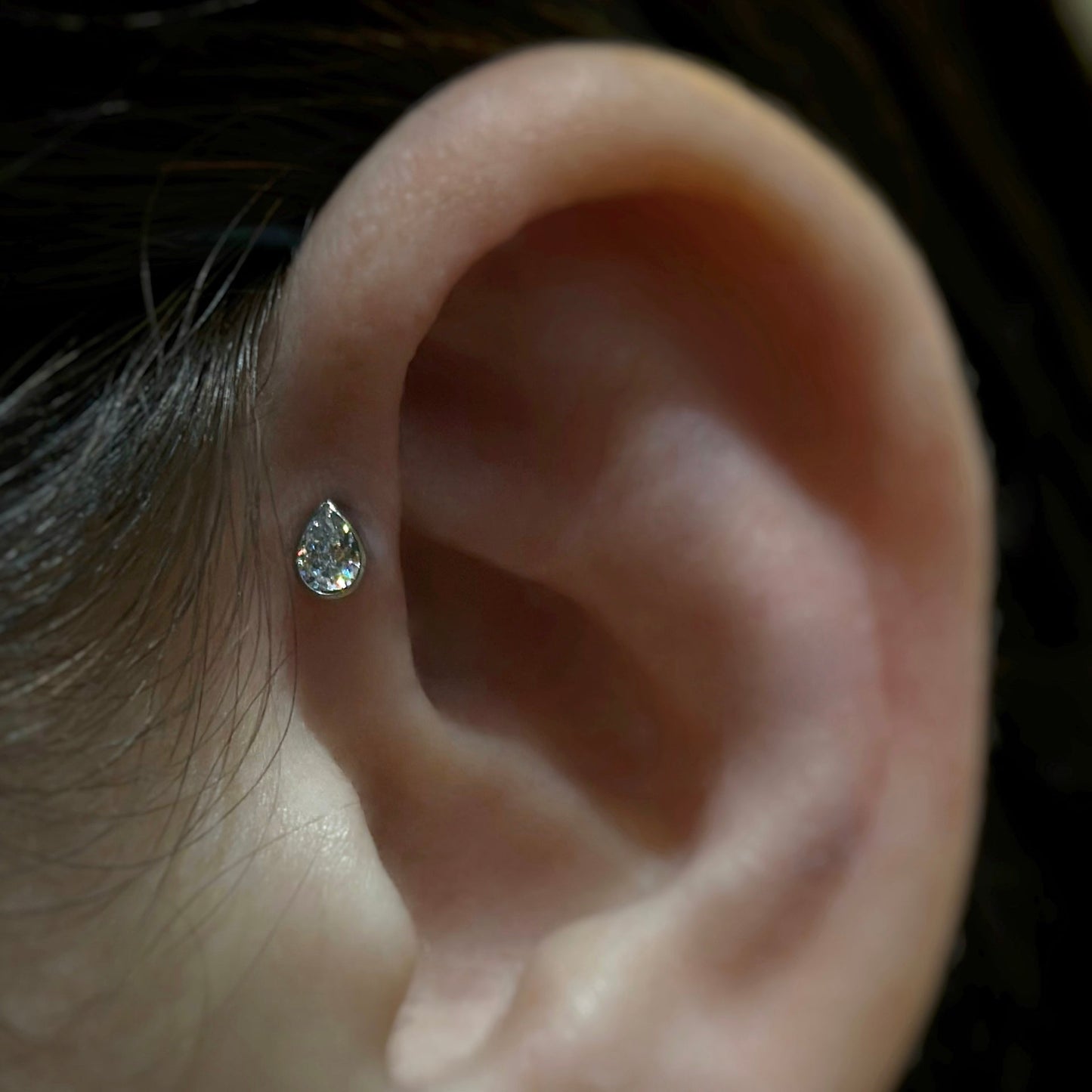 Waterdrop Oval CZ Threadless Labret Titanium Flat Back Earring