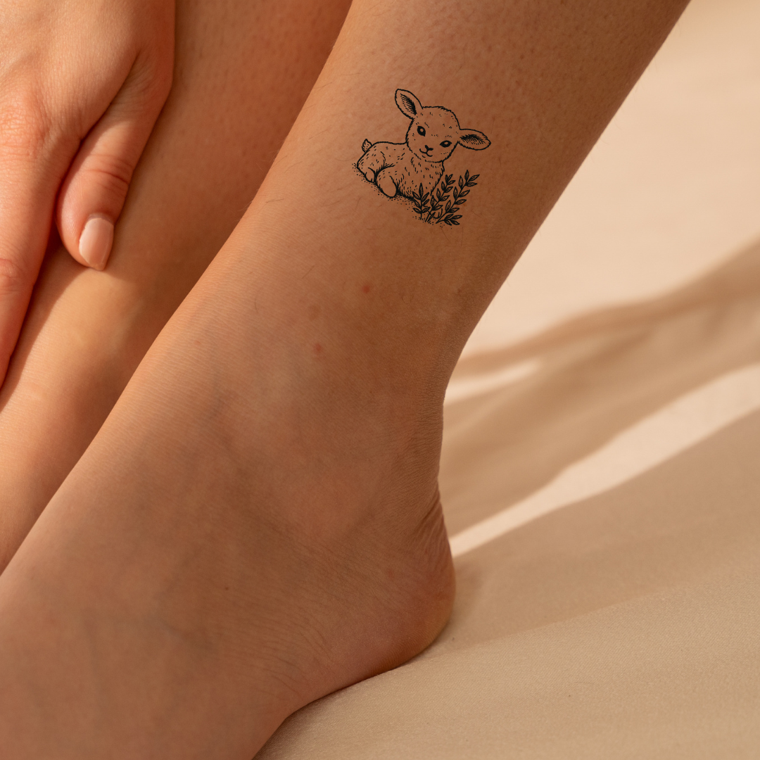 Little Lamb – Gentle Soul by DOVIANA Tattoo Studio (height 0.6‘’)