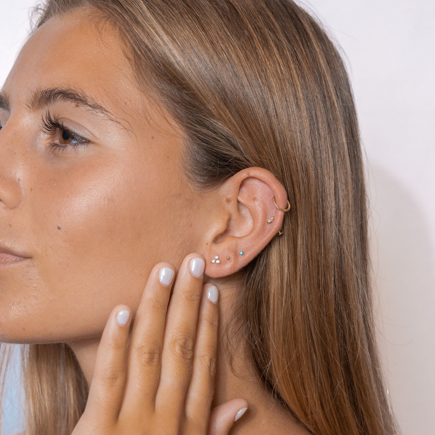 14K Solid Gold 2mm Aquamarine CZ Threadless Labret Flat Back Nap Earring by Doviana