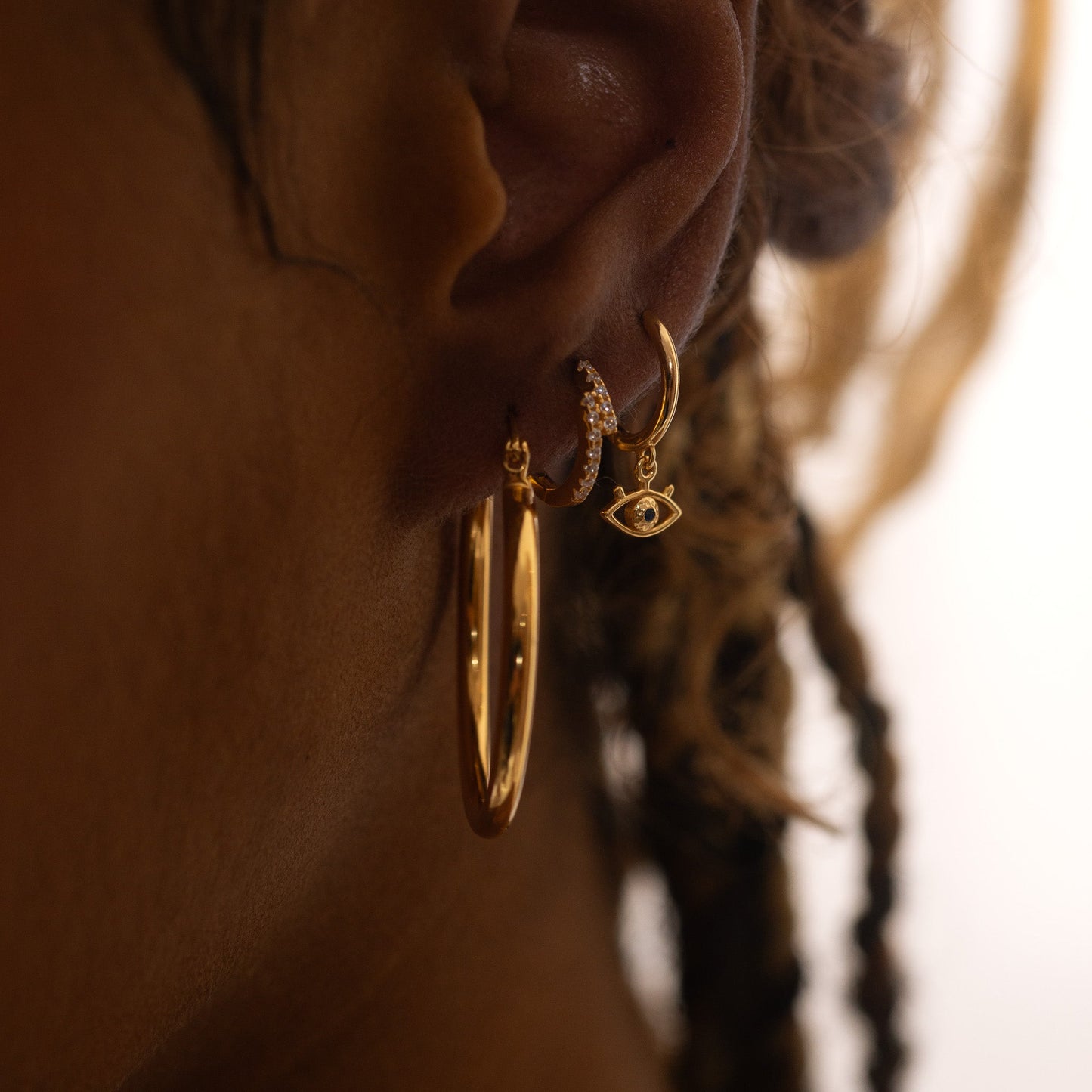 Classic Hoop Earrings Shiny Polished Round Chunky Hinged 18K Gold Plated Hoops by Doviana
