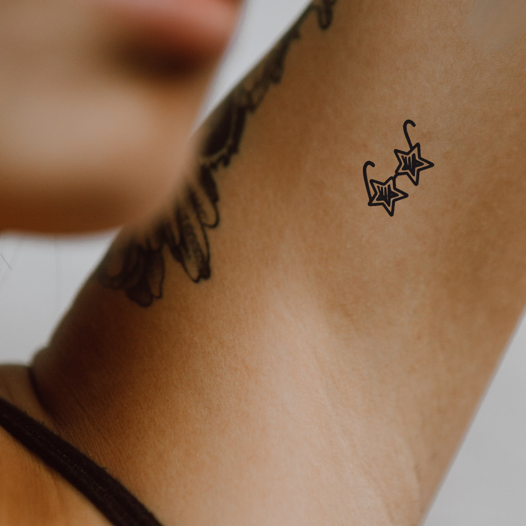 Star Sunglasses – A Symbol of Shine & Bold Style by DOVIANA Tattoo Studio (width 0.5‘’)